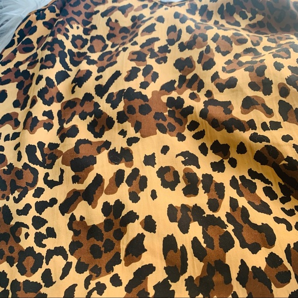 Babaton Silky Tank - Picture 2 of 4